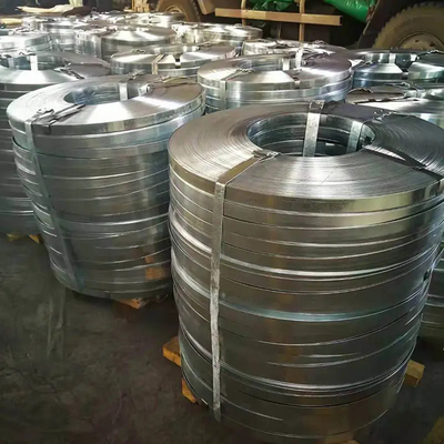 Hot Dip Gi gegalvaniseerd stalen band 0,8mm Z40g SGCC SGCH Breedte 30mm-850mm Regelmatige Spangle