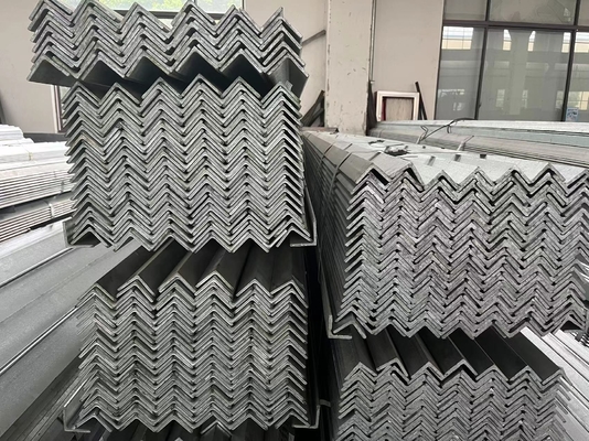 Warmgewalste ASTM 201 304 316L roestvrij staal hoekstaaf 3m 5m 6m Voor de industrie