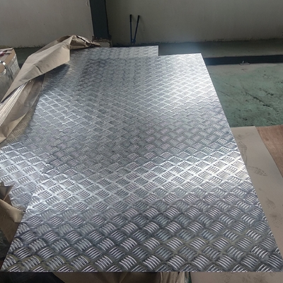 T6 Klasse 1050 1100 5052 6061 7075 Aluminiumplaat Gedrukt patroon voor bouwdecoratie Aluminiumplaat