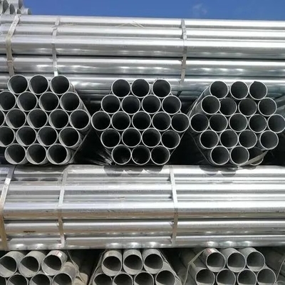 ST082 ERW gegalvaniseerde stalen buis 2 inch 3 inch Punching 8m lengte of op maat