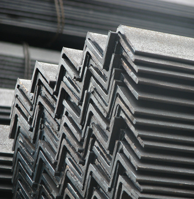 Hoekstaal warmgewalst 90 ° gegalvaniseerd met standaardmaat 100x100x10mm Q235 Q345 koolstofstaal